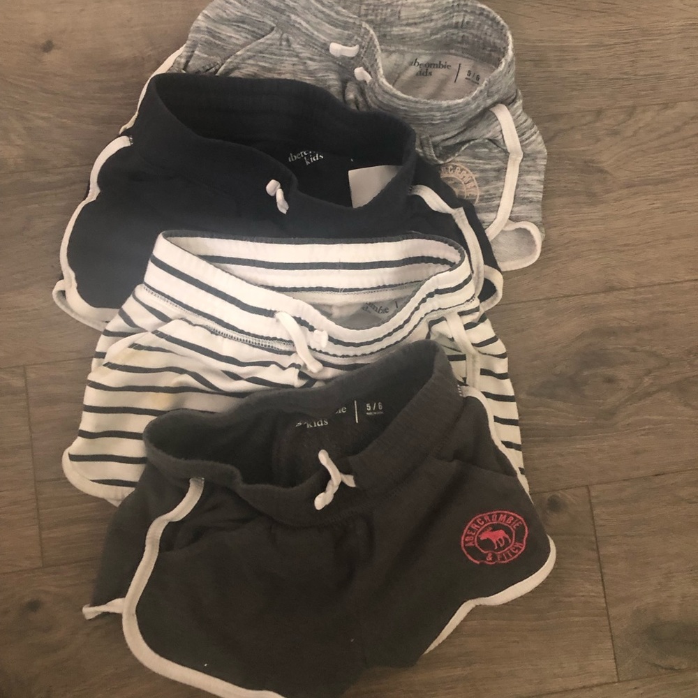Set of 4 Abercrombie kids shorts size 5/6